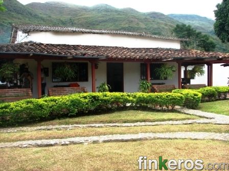 ARRIENDO FINCA CAMPESTRE POR DIAS SEMANAS O MESES  - Finca en Piedecuesta, Santander